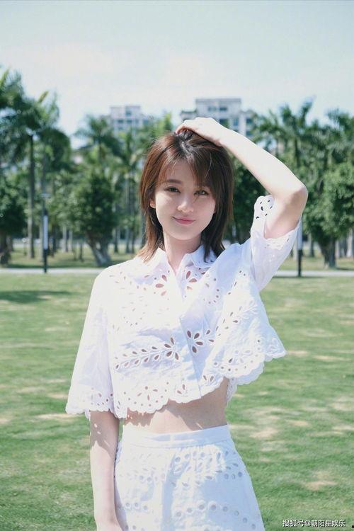 娱乐吃瓜妹闫妮小说免费阅读,娱乐圈的瓜田秘闻，免费阅读大揭秘